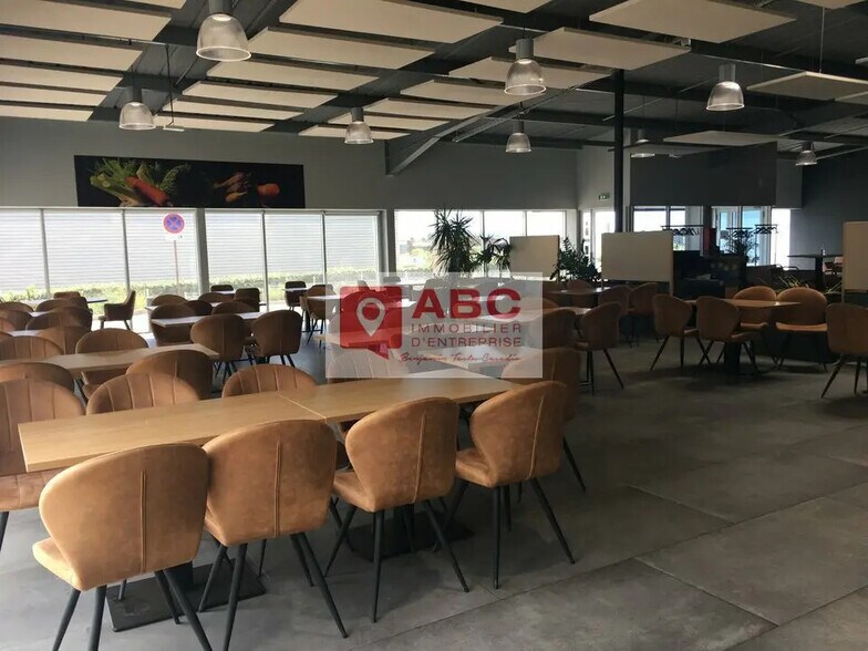 Retail in Montpellier for lease - Interior Photo - Image 3 of 6