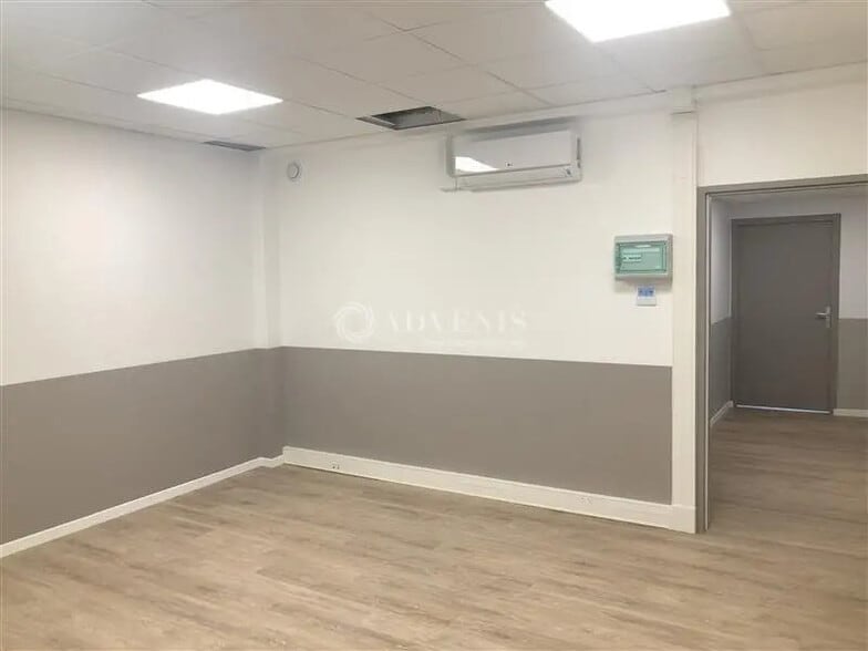 Office in Rosny-sous-Bois for lease - Interior Photo - Image 3 of 6