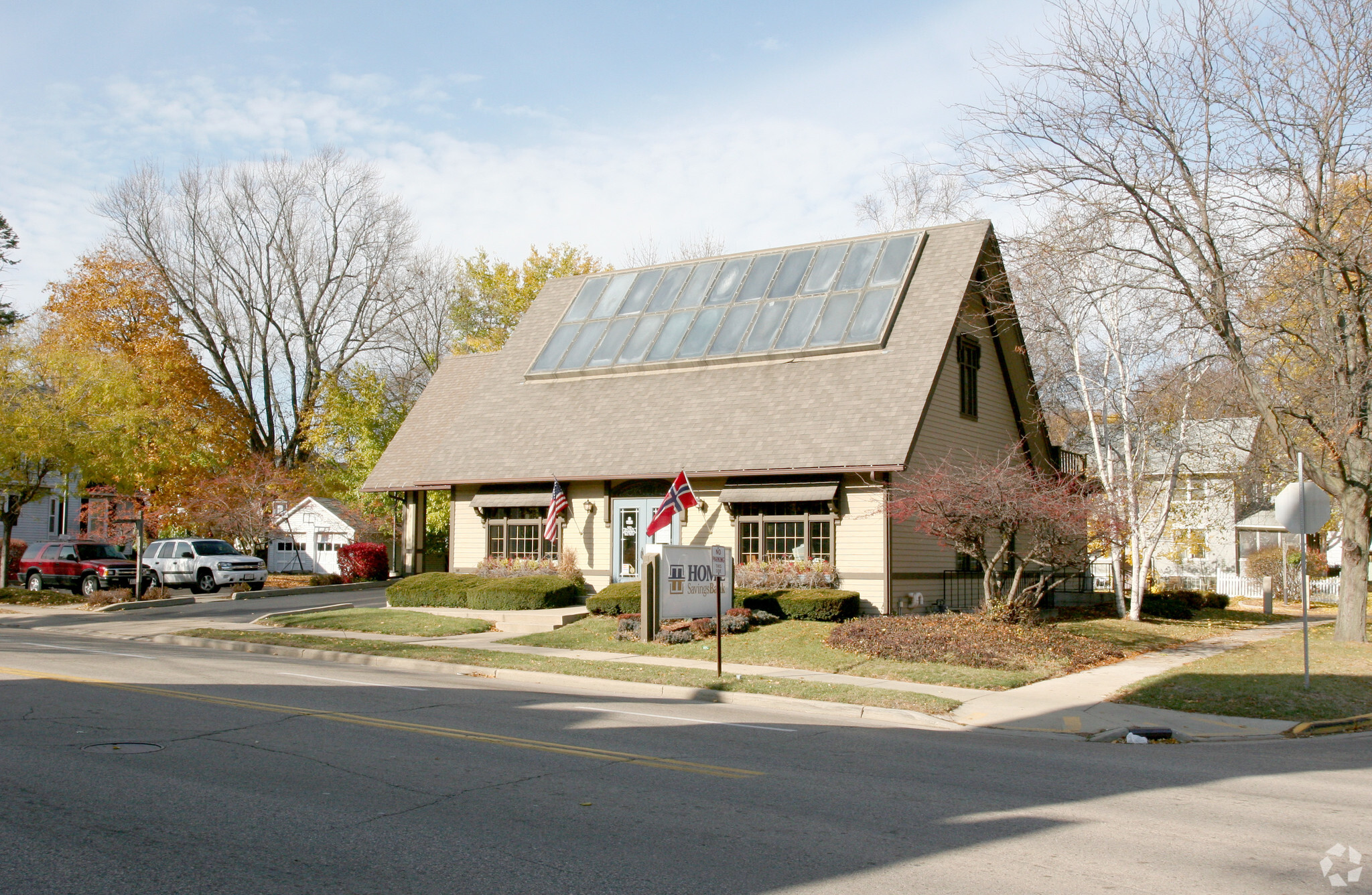 400 W Main St, Stoughton, WI for sale Primary Photo- Image 1 of 1