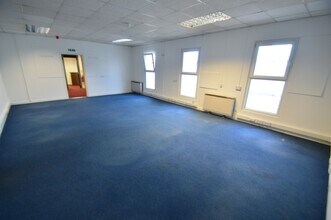 Castle St, Barnstaple for lease Interior Photo- Image 2 of 5