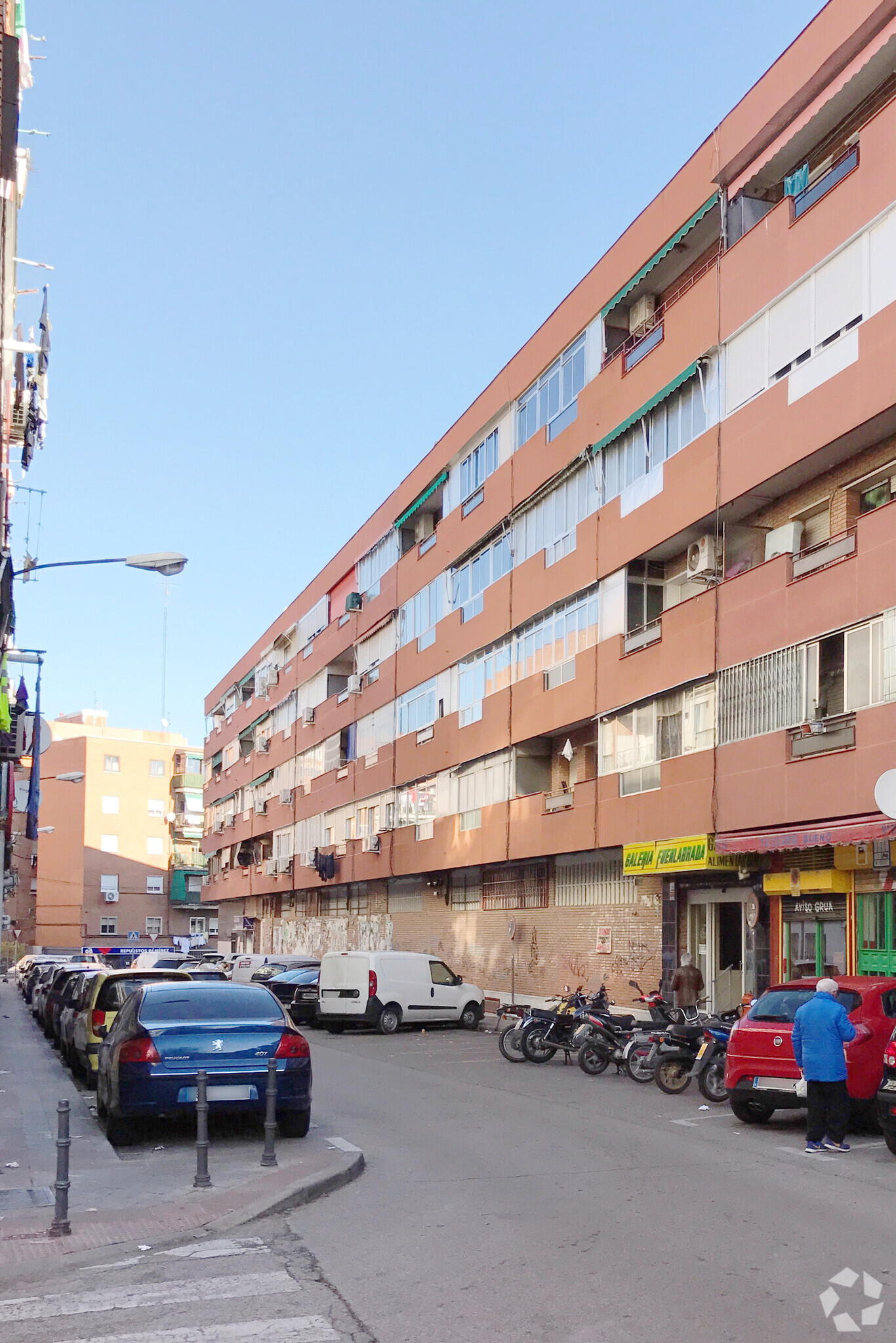 Calle De Albacete, 1, Fuenlabrada, Madrid for sale Primary Photo- Image 1 of 2