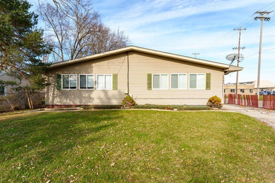 1302 Lakeview Ave, Battle Creek, MI for sale - Primary Photo - Image 1 of 1
