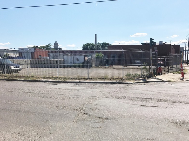 111 Bow St, Everett, MA 02149