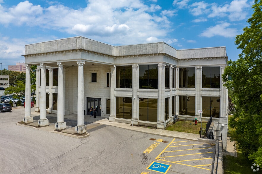 41 Lesmill Rd, Toronto, ON for sale - Building Photo - Image 1 of 1