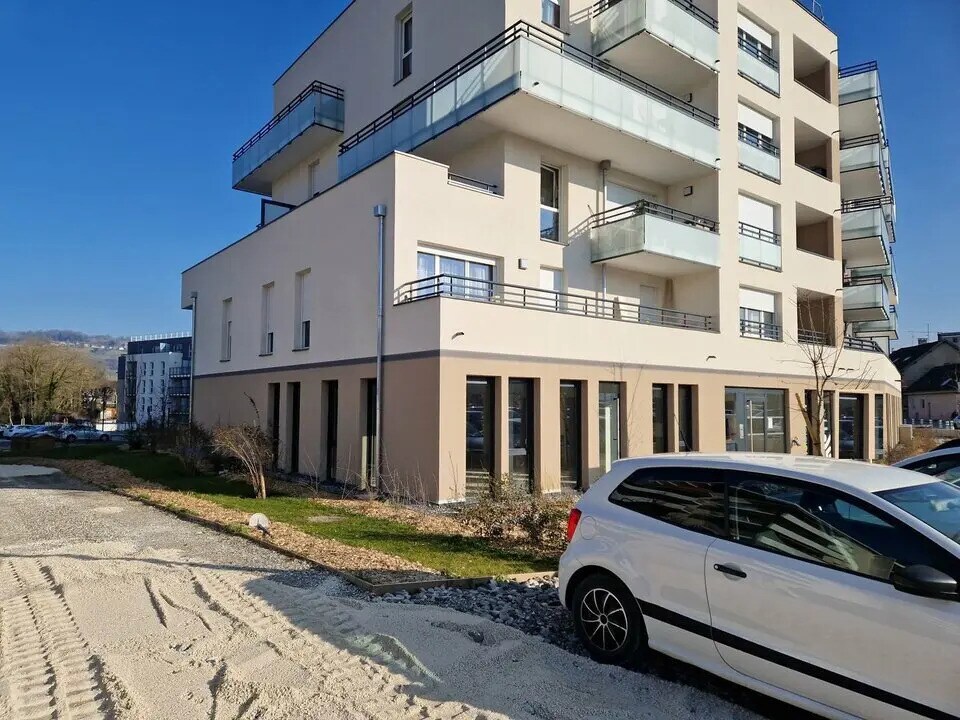 Office in Rumilly for sale Building Photo- Image 1 of 5