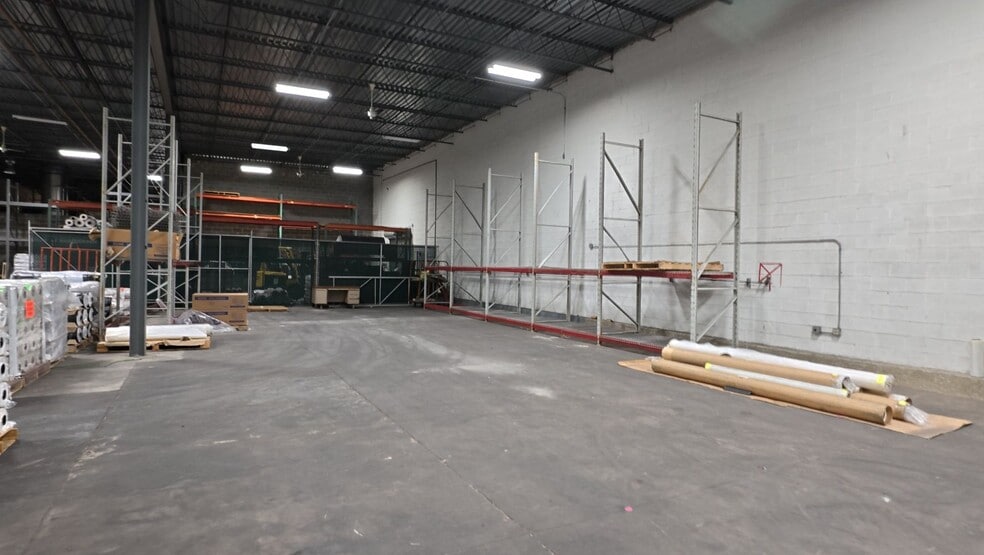 932-938 Market St, Paterson, NJ for lease - Building Photo - Image 3 of 4