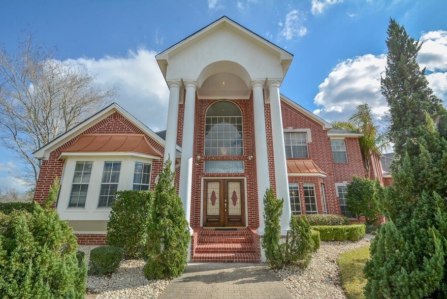 2027 Cullen Blvd, Pearland, TX 77581