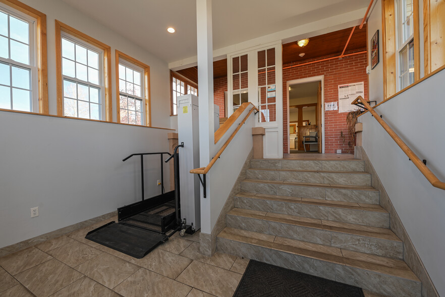 322 N Main St, Gunnison, CO for sale - Lobby - Image 3 of 51