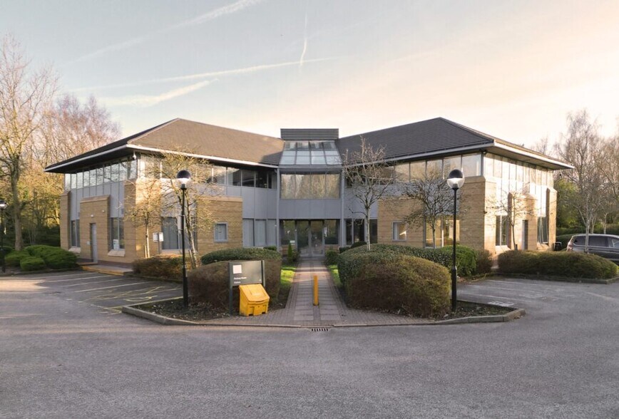 1 The Pavilions, Preston for lease - Building Photo - Image 1 of 8