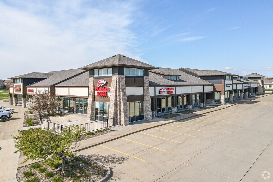 1810 SW White Birch Cir, Ankeny, IA for sale - Building Photo - Image 1 of 1