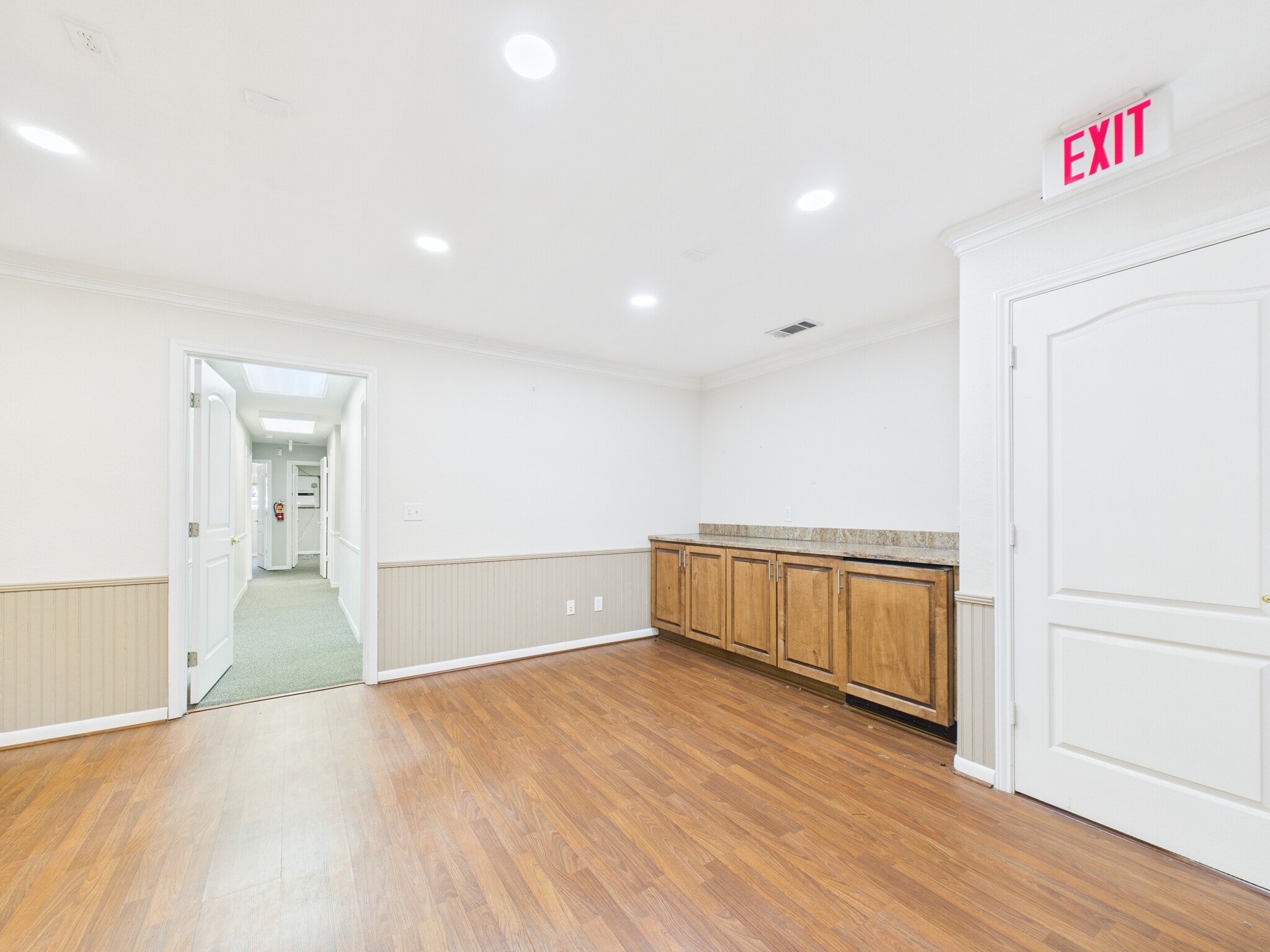 705 US Highway 281, Marble Falls, TX for lease Interior Photo- Image 1 of 10