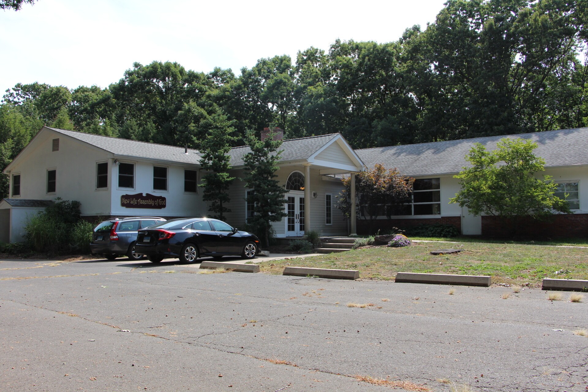 11 Alma Rd, Windsor Locks, CT for sale Primary Photo- Image 1 of 1