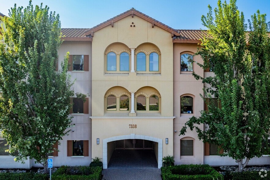 7306 Shoreline Dr, Stockton, CA for sale - Building Photo - Image 3 of 4