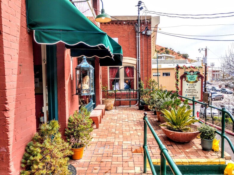 7 Howell Ave, Bisbee, AZ for sale - Building Photo - Image 1 of 1