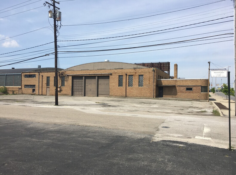 1201 W 16th St, Indianapolis, IN for sale - Building Photo - Image 1 of 1