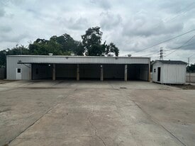 9001 W Hardy Rd, Houston TX - Automotive Property