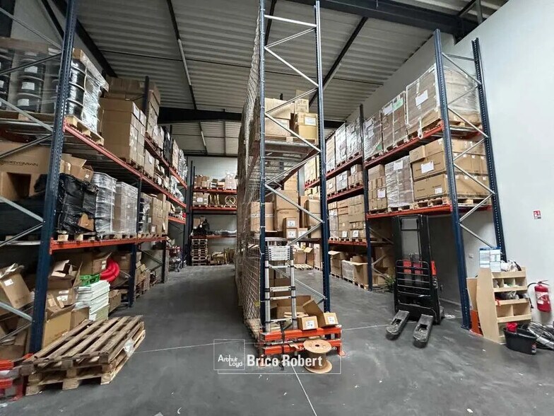 Flex in Meyzieu for sale - Interior Photo - Image 3 of 13