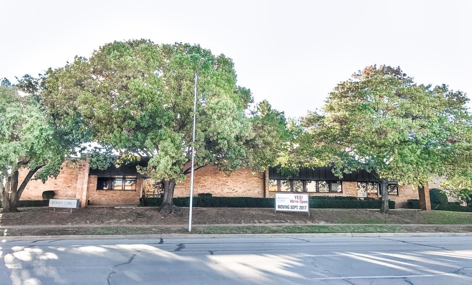 1601 9th St, Wichita Falls, TX for sale - Primary Photo - Image 1 of 81