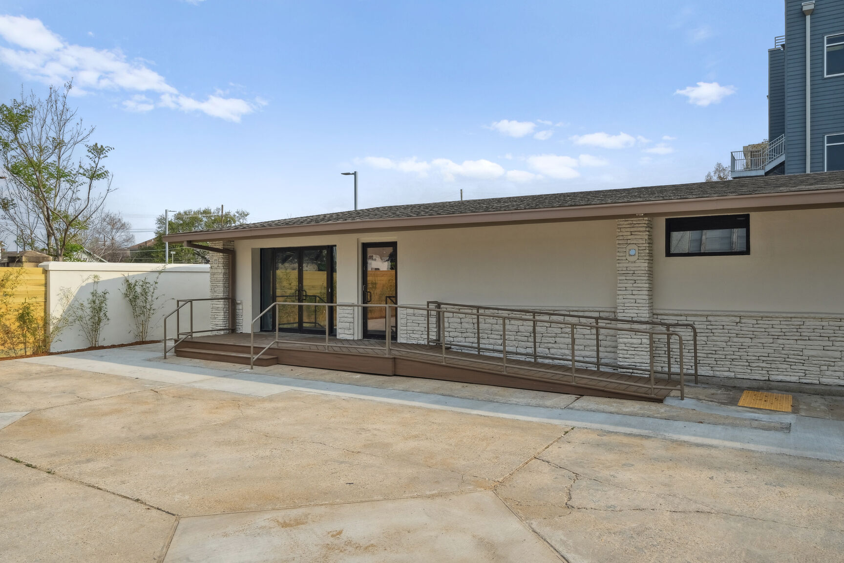 2817 Napoleon Ave, New Orleans, LA 70115 Office/Medical for Lease