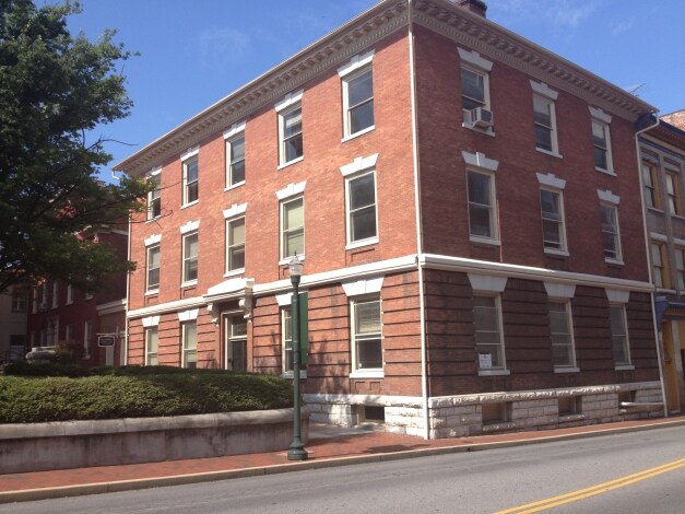 9 Lawyers Row, Staunton, VA for sale - Primary Photo - Image 1 of 1