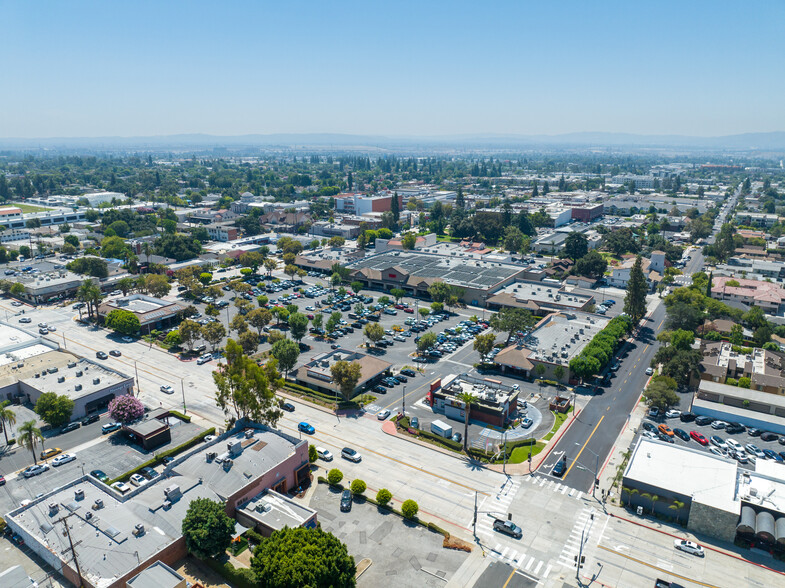 104-120 W Foothill Blvd, Monrovia, CA for sale - Building Photo - Image 2 of 23