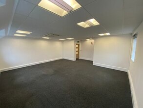 108-118 The Hawthorns, Flitwick for lease Interior Photo- Image 1 of 3