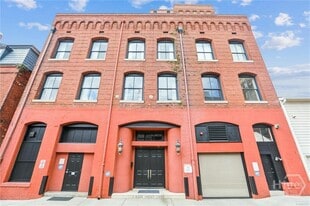 2 E Perry Ln, Savannah GA - Parking Garage