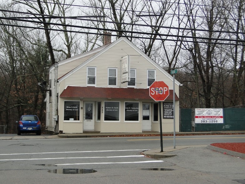 885 Main St, West Warwick, RI for sale - Primary Photo - Image 1 of 1