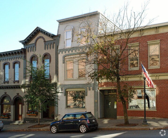 12 Lake Ave, Saratoga Springs, NY 12866