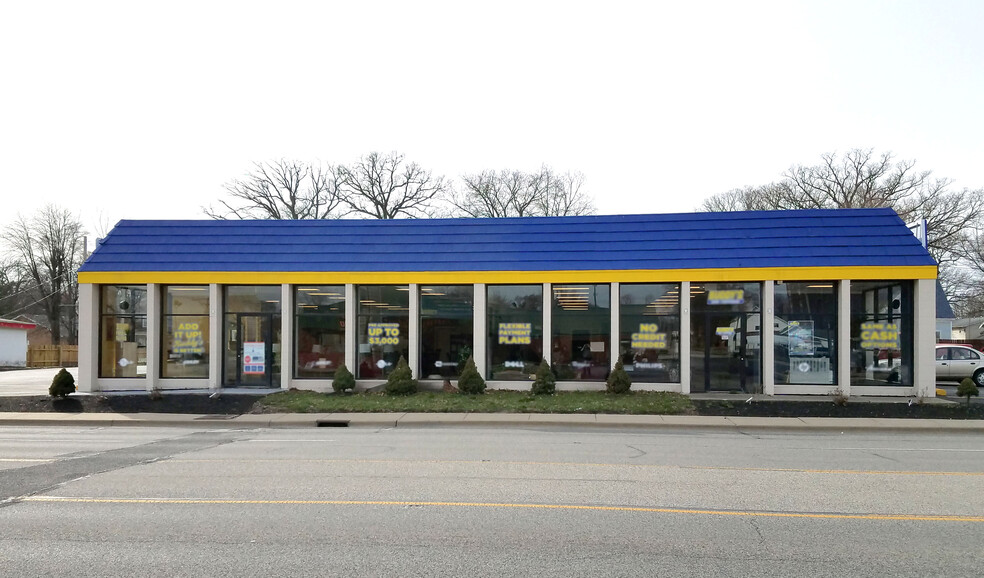 704-708 N Gilbert St, Danville, IL for lease - Building Photo - Image 1 of 6