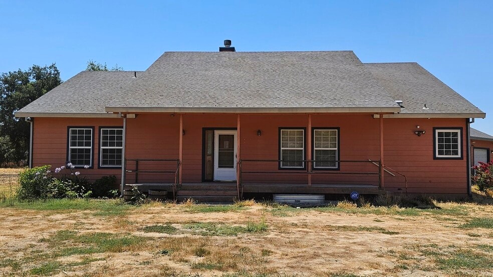 39699 County Road 17A, Woodland, CA for sale - Primary Photo - Image 1 of 14