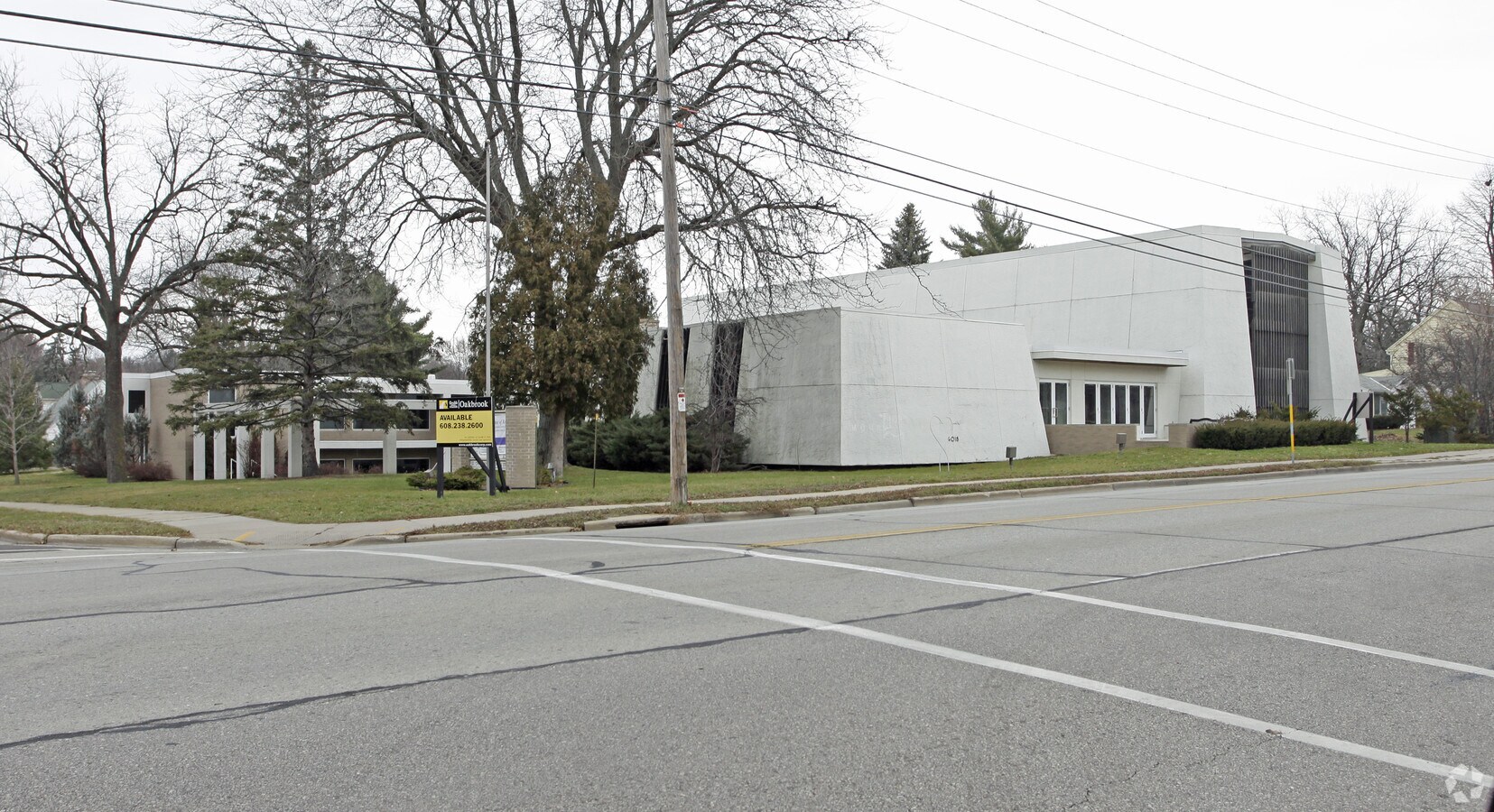 4020 Mineral Point Rd, Madison, WI 53705