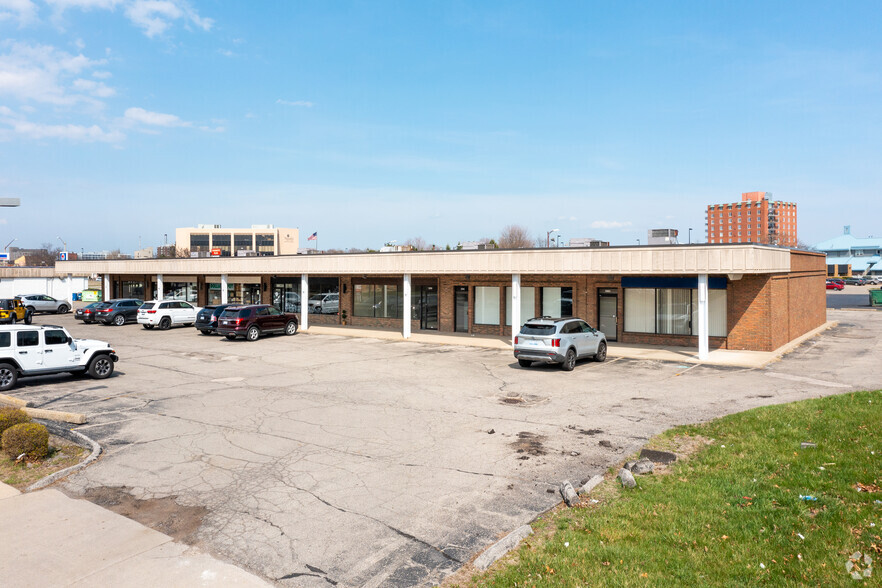 3351-3363 3rd St, Wyandotte, MI 48192 - Wyandotte Plaza | LoopNet