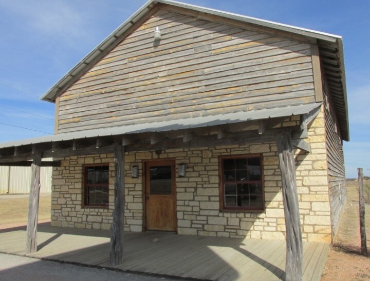 2215 S Bridge St, Brady, TX for sale Primary Photo- Image 1 of 1