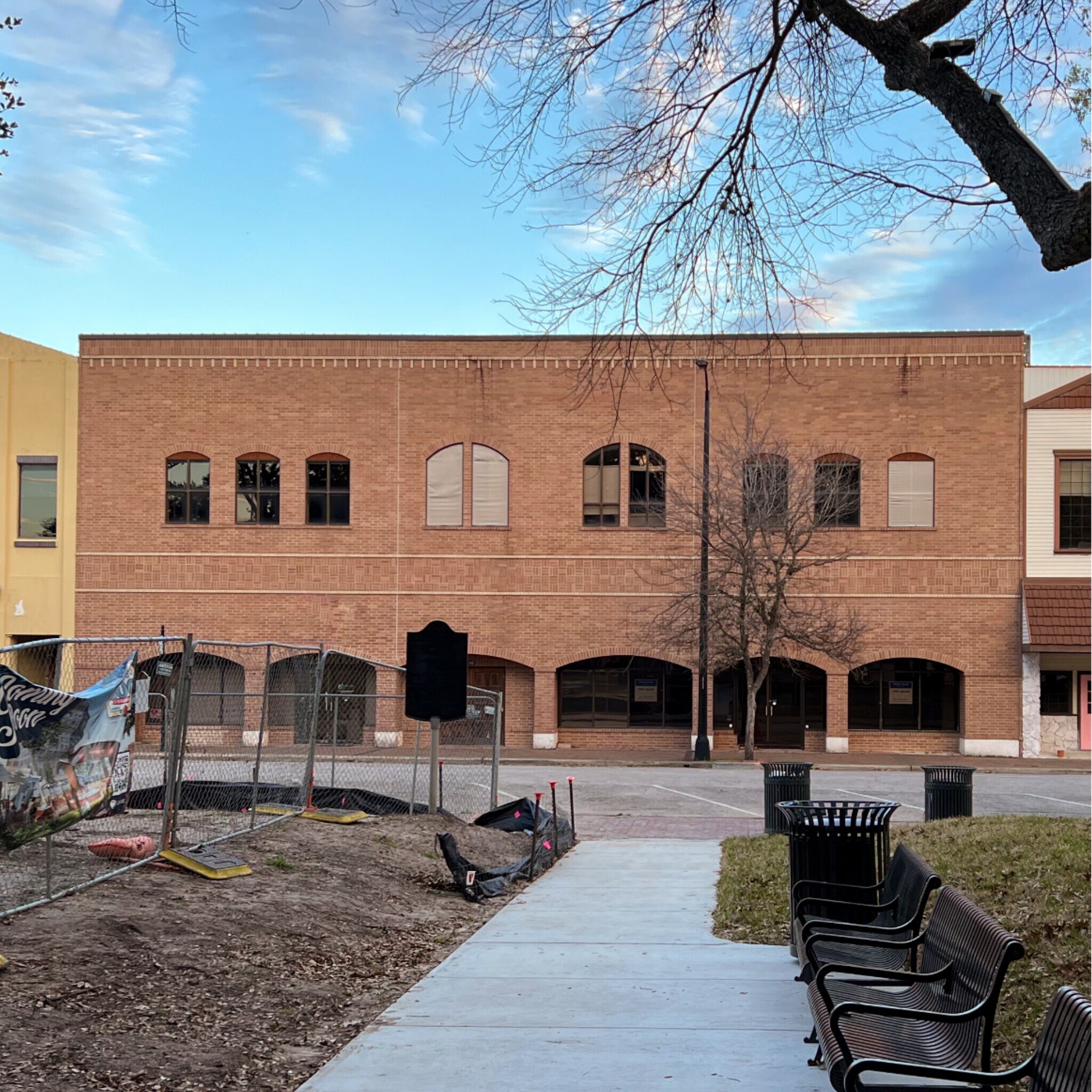 110 N Main St, Victoria, TX for sale Primary Photo- Image 1 of 1