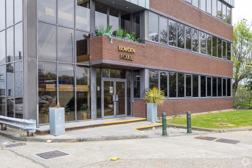 Luckyn Ln, Basildon for lease - Building Photo - Image 3 of 5