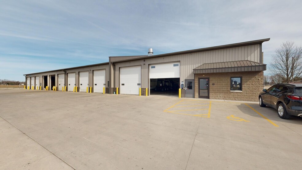 W1970 Industrial Dr, Freedom, WI for sale - Primary Photo - Image 1 of 19