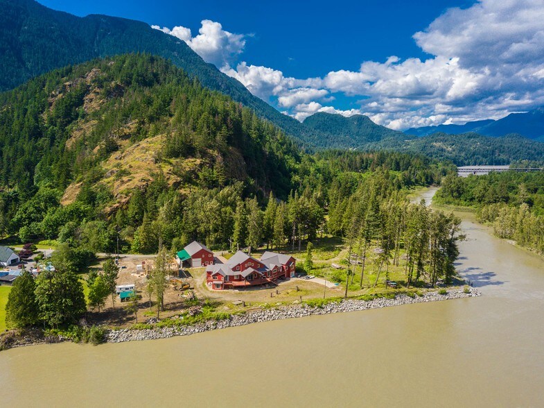 20600 Landstrom Rd, Hope, BC for sale - Primary Photo - Image 1 of 1