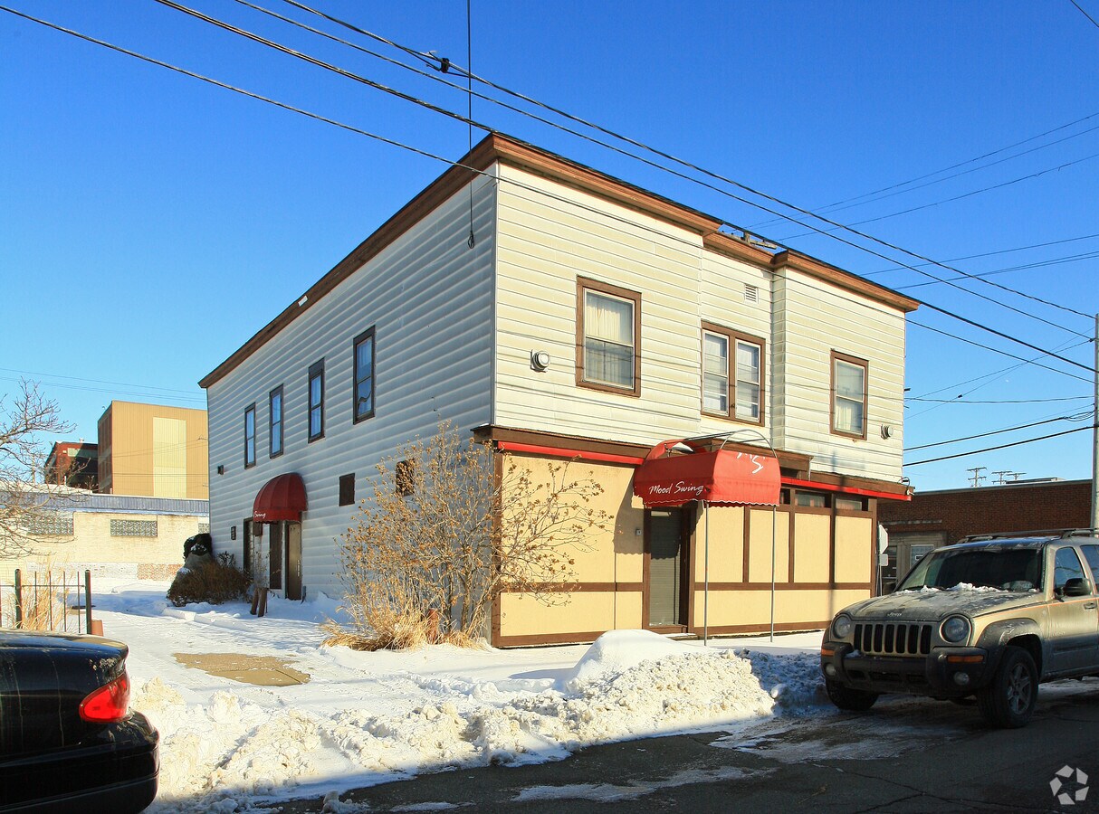 2255 Hamilton Ave, Cleveland, OH 44114