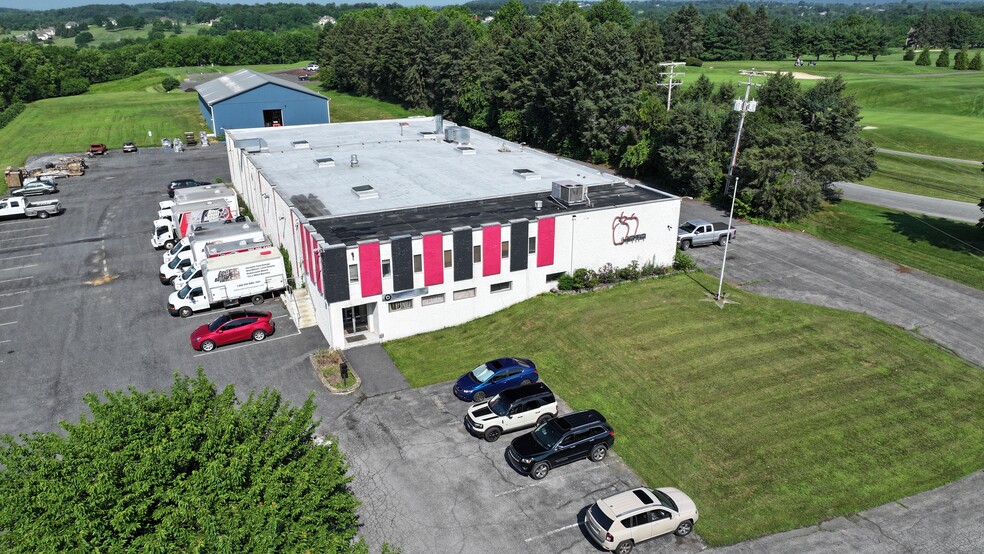 231 Moorestown Dr, Bath, PA for sale - Building Photo - Image 3 of 96