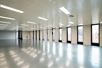 Carrer del Treball, 100, Barcelona, Barcelona for lease Interior Photo- Image 2 of 5