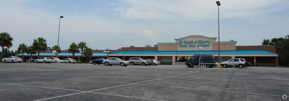 8202 State Road 52, Port Richey, FL for sale - Primary Photo - Image 1 of 1