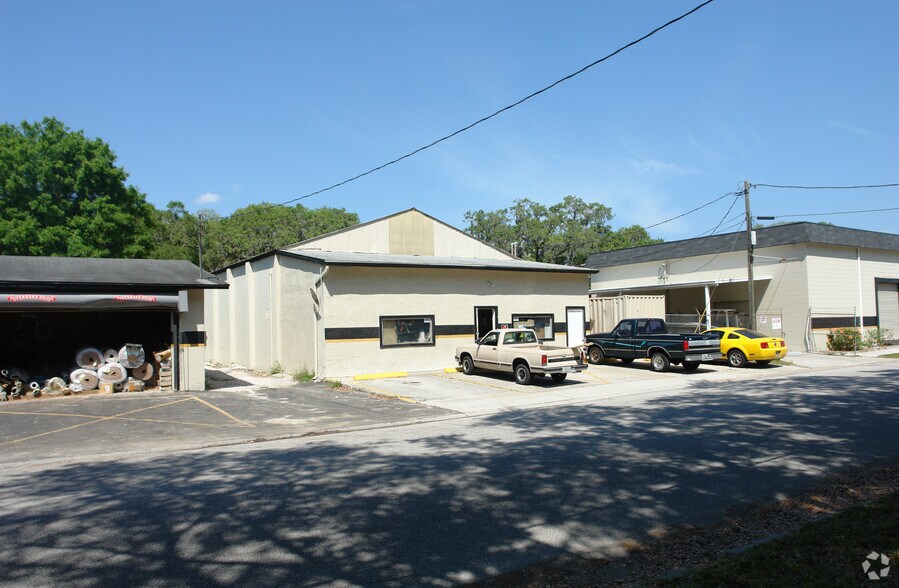 325 9th Ave S, Safety Harbor, FL 34695