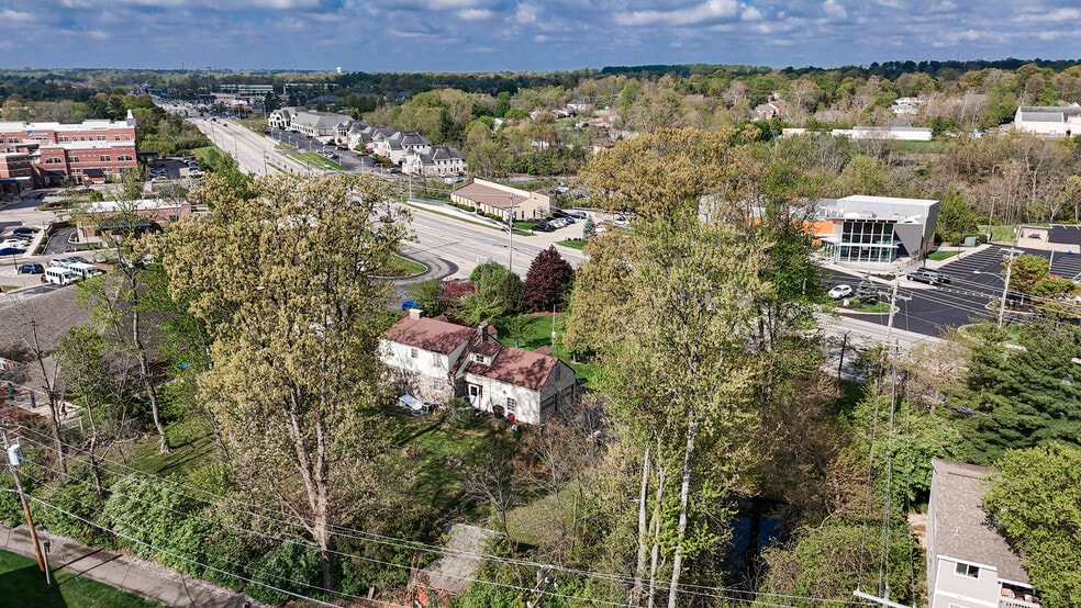 11222 Montgomery Rd, Cincinnati, OH for lease - Building Photo - Image 2 of 11