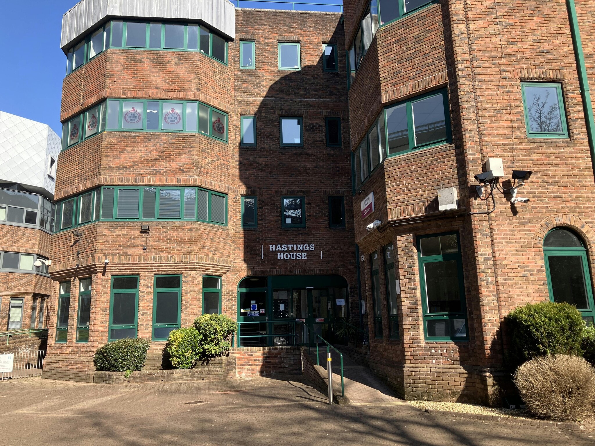 Fitzalan Rd, Cardiff for lease Building Photo- Image 1 of 8