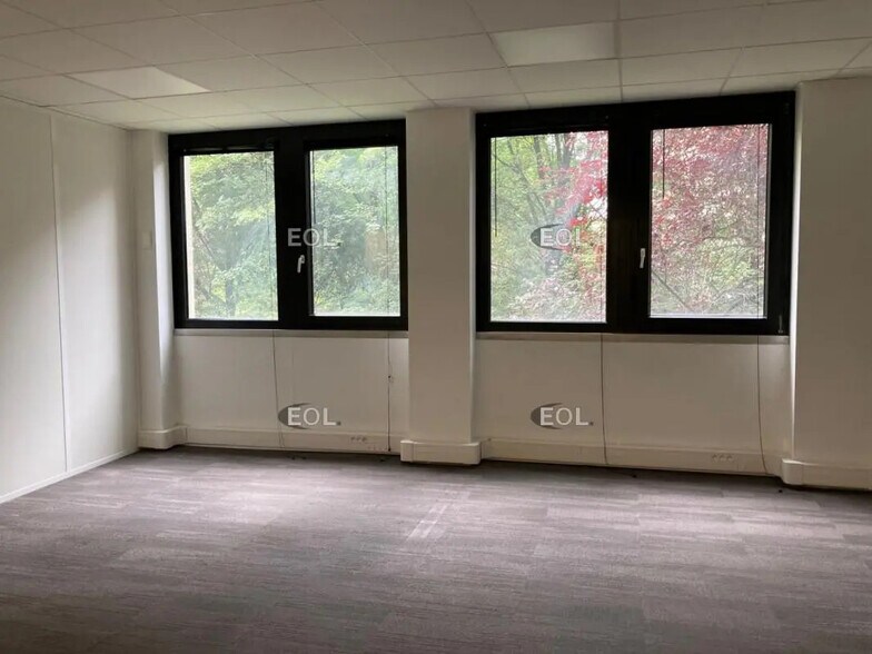 Office in Charenton-le-Pont for lease - Interior Photo - Image 3 of 4