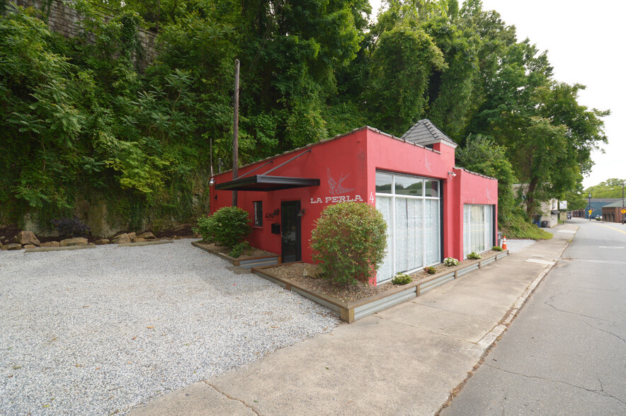 418 W End Blvd, Winston-Salem, NC for sale - Building Photo - Image 1 of 1