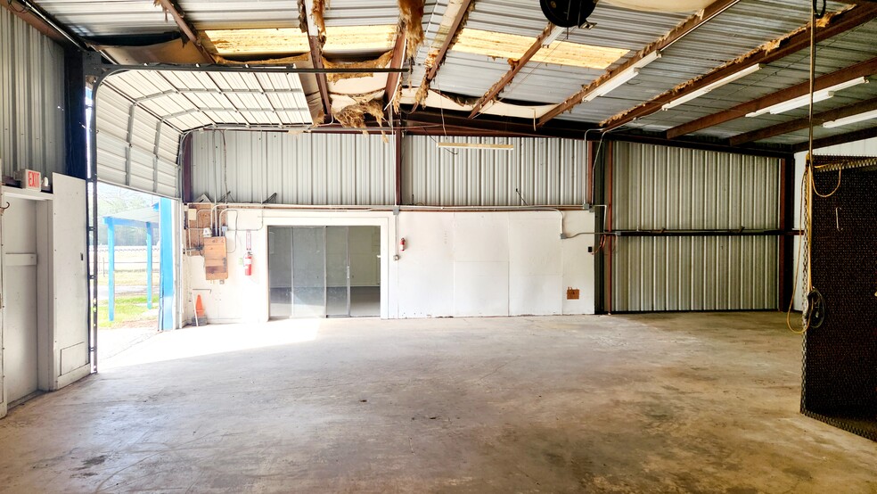 FM-1314 & McQueen, Conroe, TX for lease - Interior Photo - Image 2 of 6