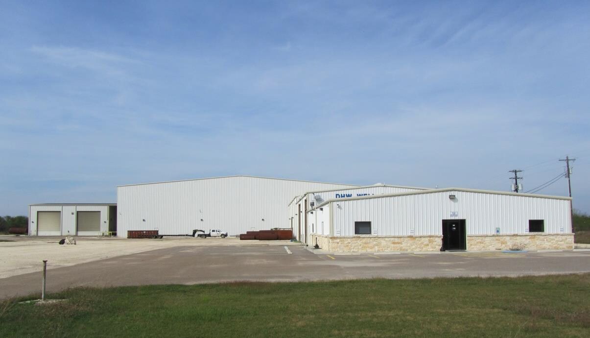 16012 NW Zac Lentz Pky, Victoria, TX for sale Primary Photo- Image 1 of 1