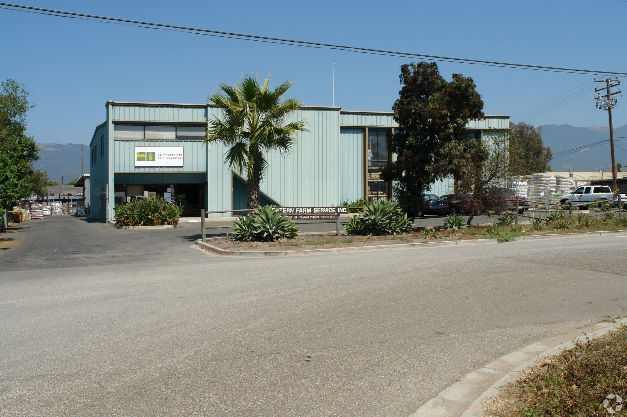 35 S Kellogg Ave, Santa Barbara, CA for sale Primary Photo- Image 1 of 3